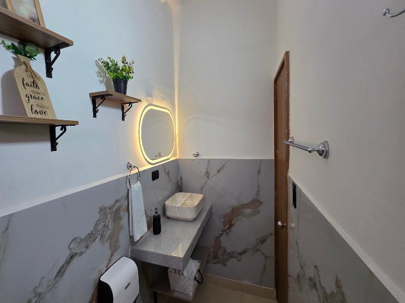 Naiot Hotel Boutique image
