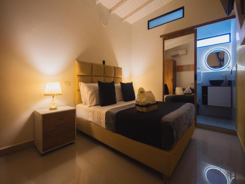 Naiot Hotel Boutique image