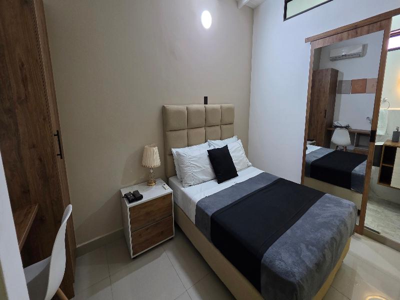 Naiot Hotel Boutique image