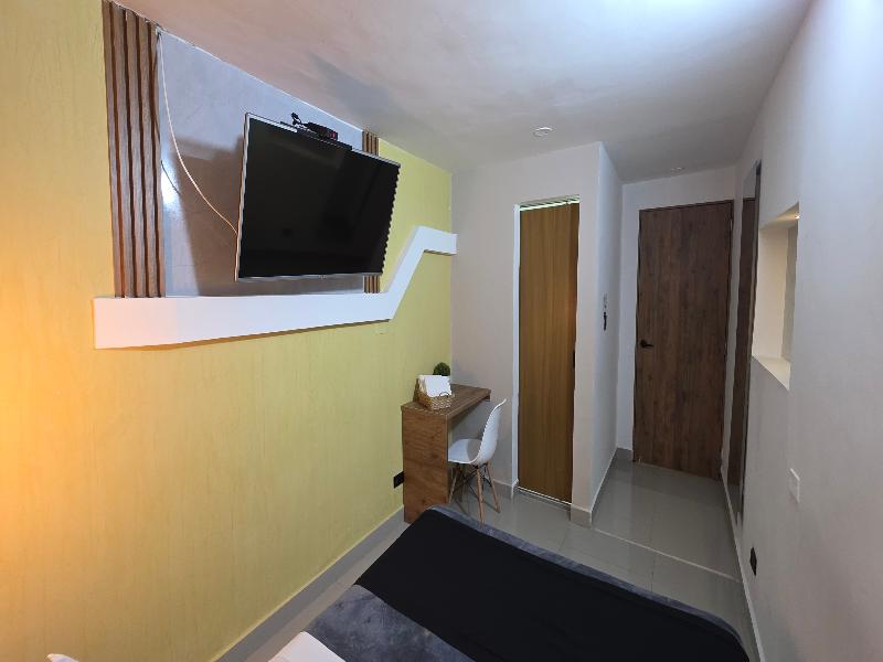 Naiot Hotel Boutique image