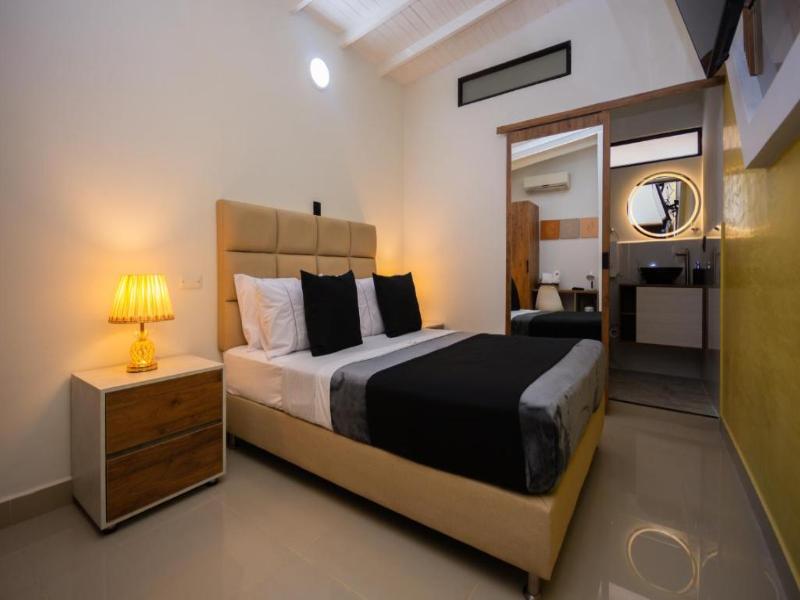 Naiot Hotel Boutique image