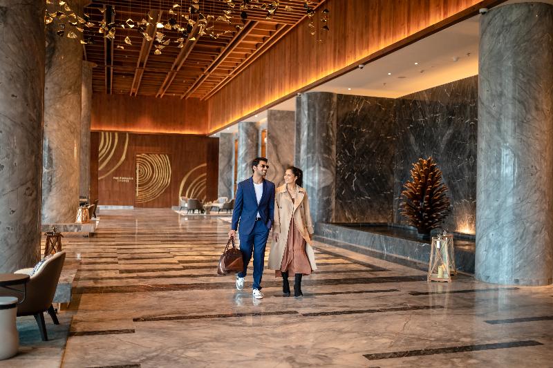 Lobby & Reception