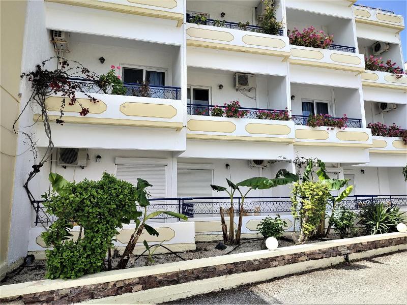 Christiana Aparthotel