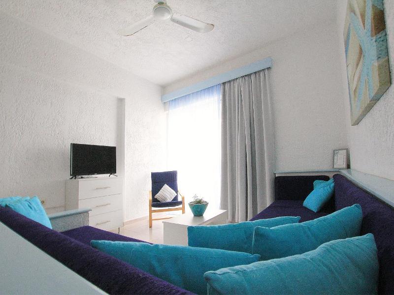 Christiana Aparthotel