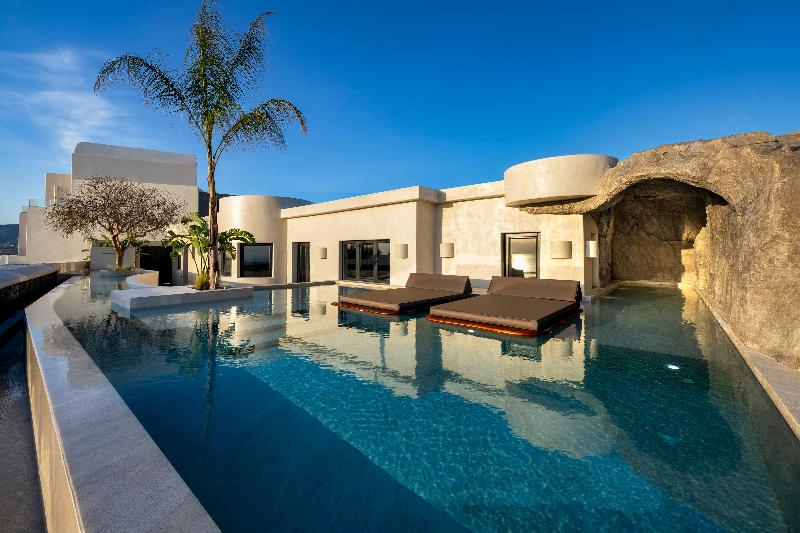 Senses Luxury Houses image
