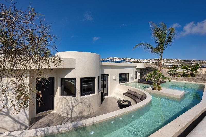 Senses Luxury Houses image