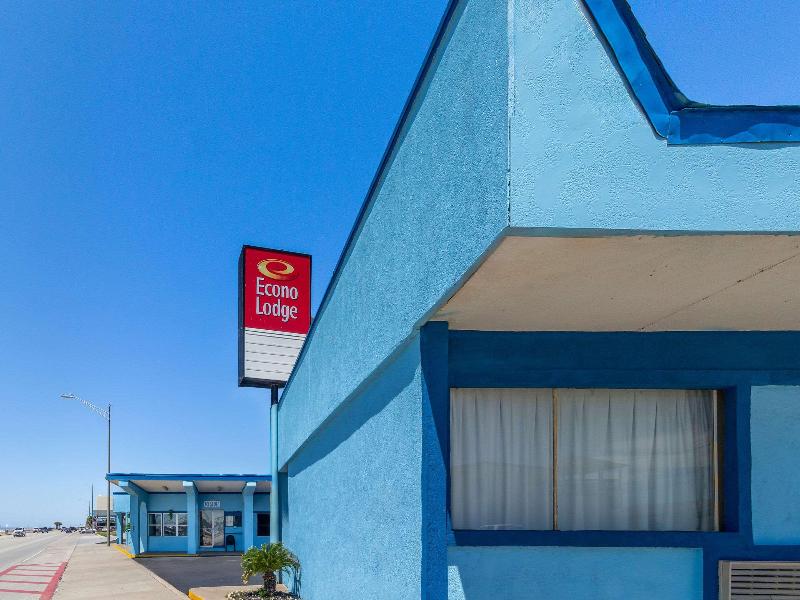 Econo Lodge image