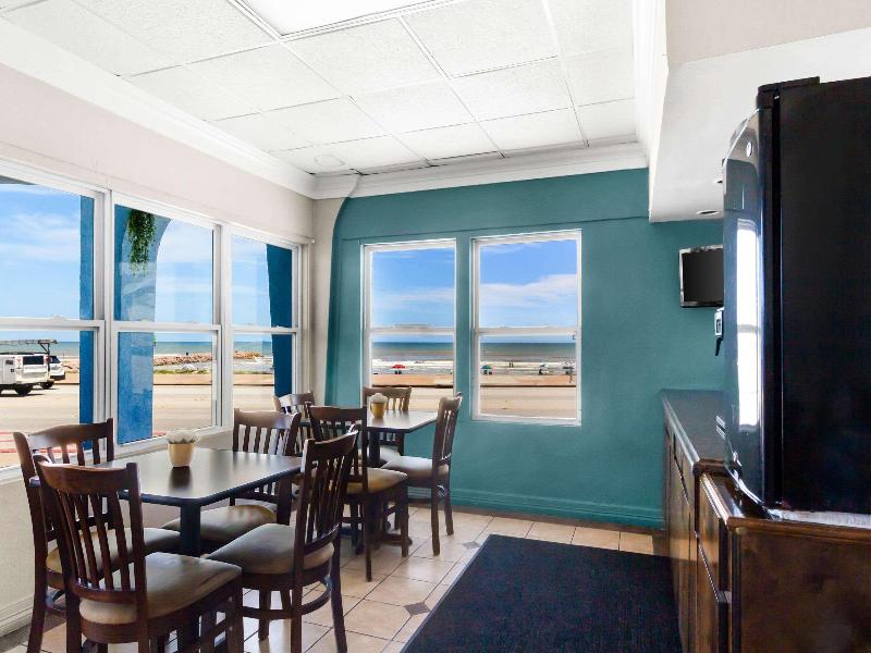 Econo Lodge image