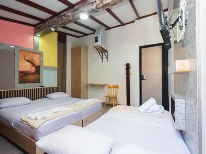 Hotel Lares 70 Laureles image