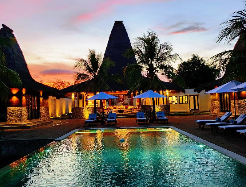 Kandora Luxury Villas image