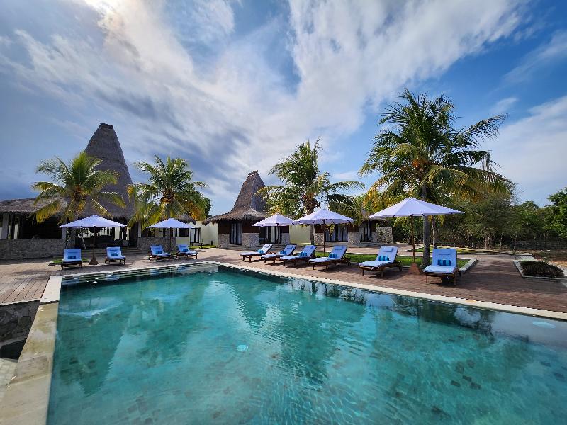 Kandora Luxury Villas image