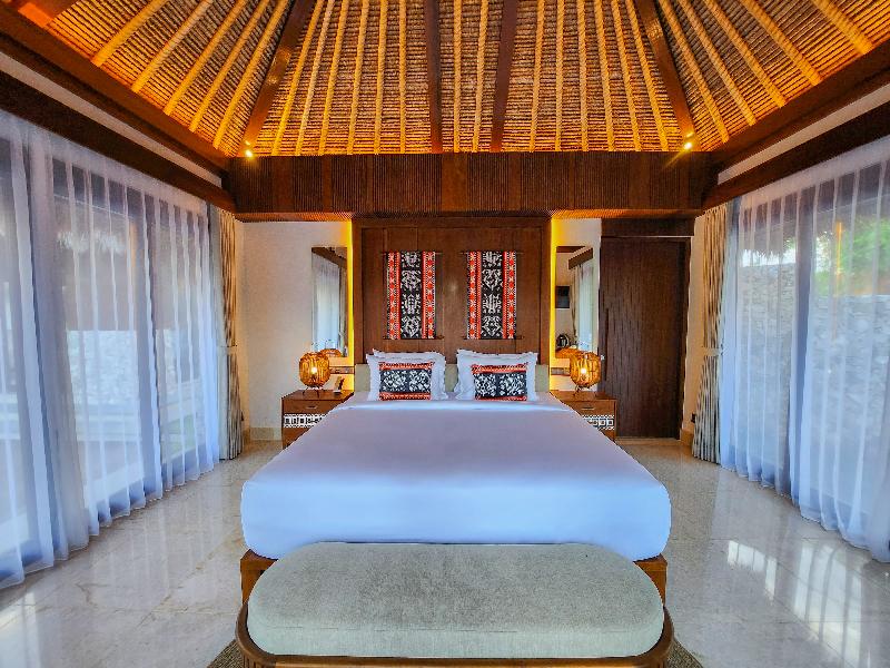 Kandora Luxury Villas image