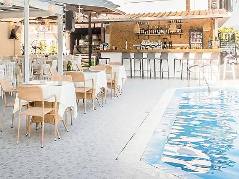 Saint Peter Bay Aparthotel image