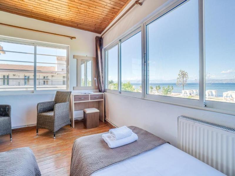 Saint Peter Bay Aparthotel image