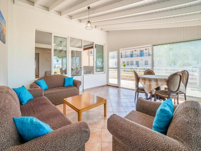 Saint Peter Bay Aparthotel image