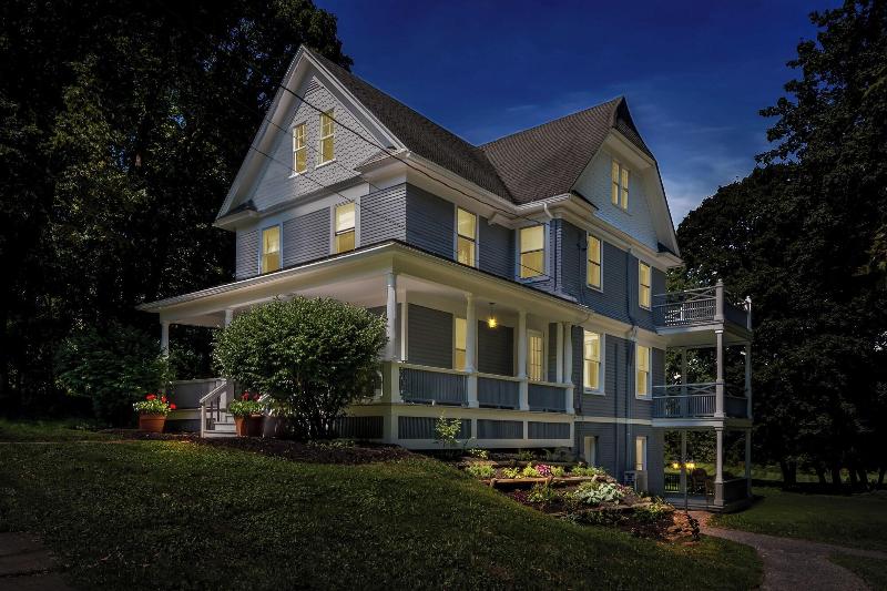 Benn Conger Inn photo 5