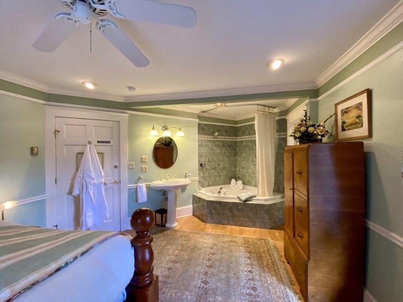 Benn Conger Inn image