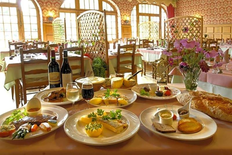 Logis Relais De L'aubrac image