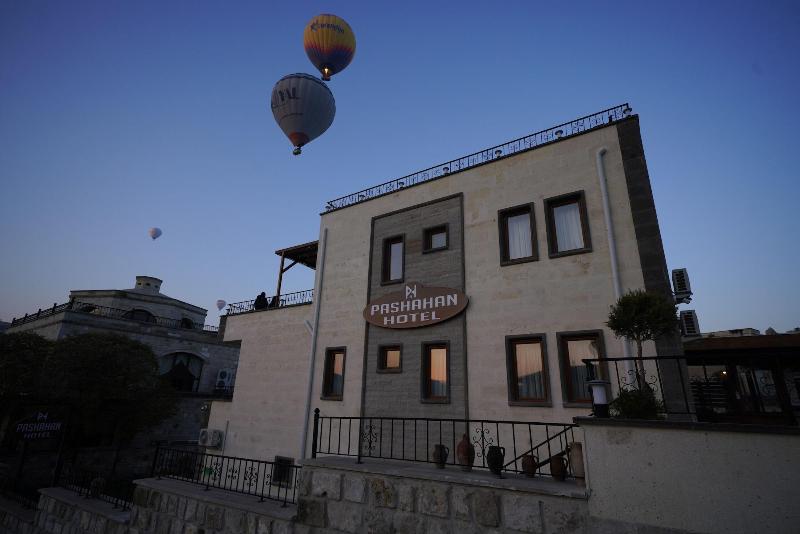 Pashahan Hotel image