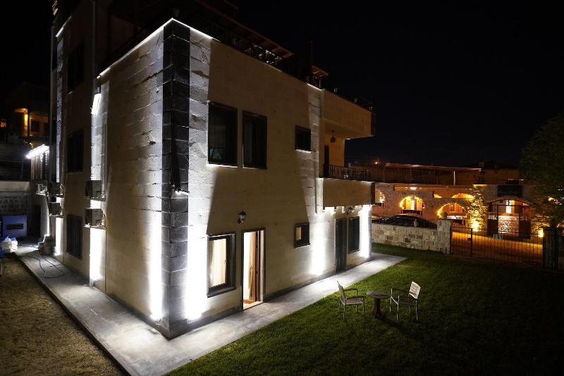 Pashahan Hotel image