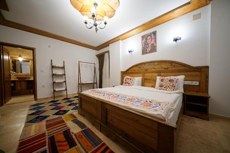 Pashahan Hotel image