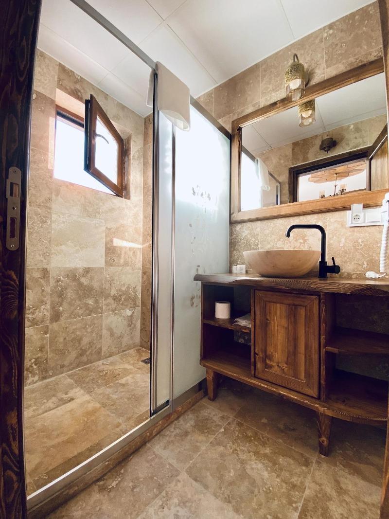 Pashahan Hotel image