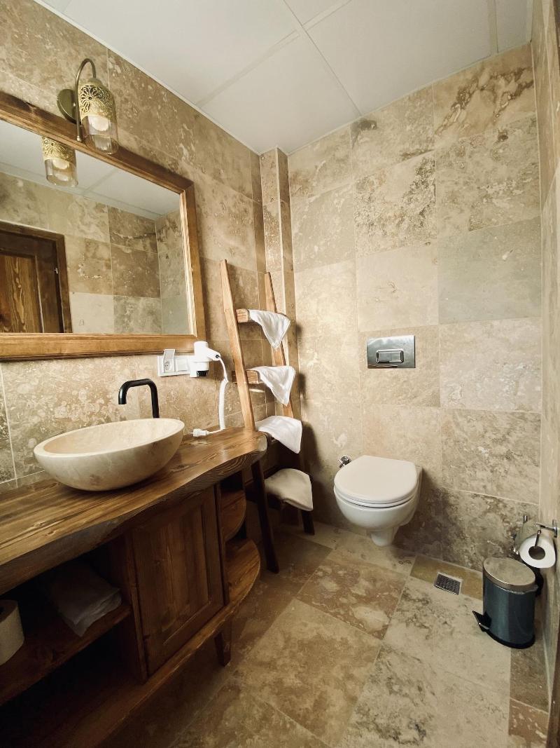 Pashahan Hotel image
