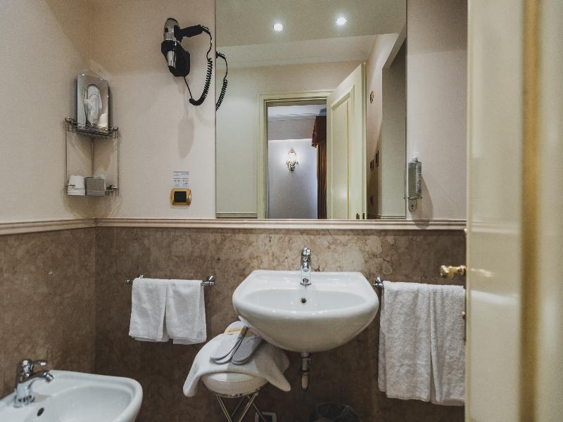 Hotel Villa Il Patriarca image