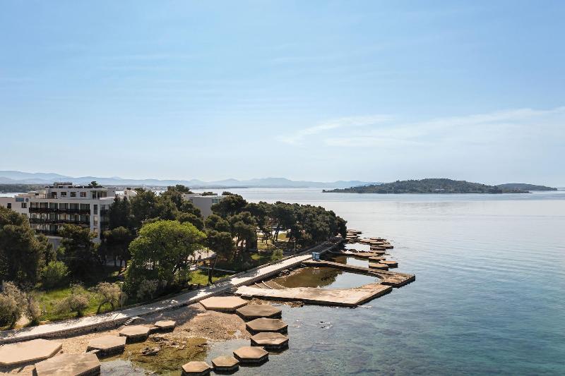 Seesea Hotel image
