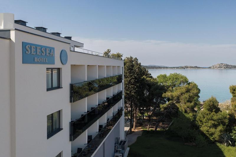 Seesea Hotel image