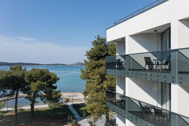 Seesea Hotel image