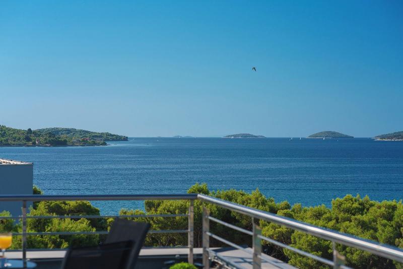 Seesea Hotel image