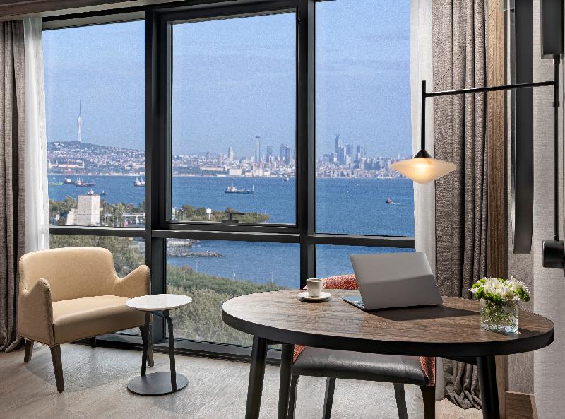 Mövenpick Hotel Istanbul Marmara Sea