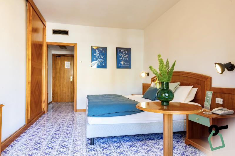 Hotiday Room Collection - Sorrento image