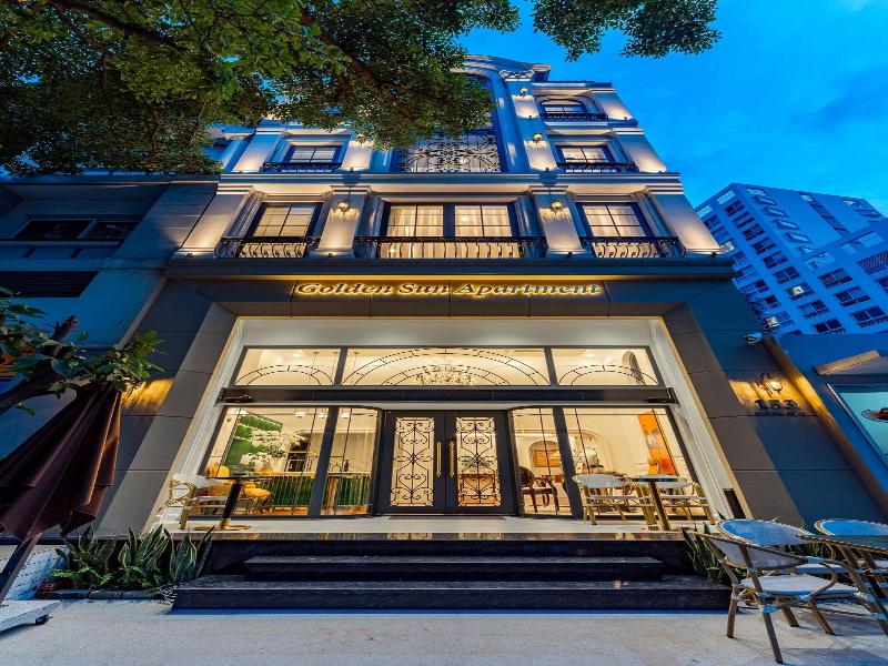 Golden Sun Apartment & Hotel By Zuzu image