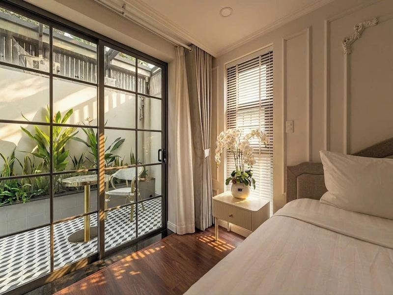 Golden Sun Apartment & Hotel By Zuzu image