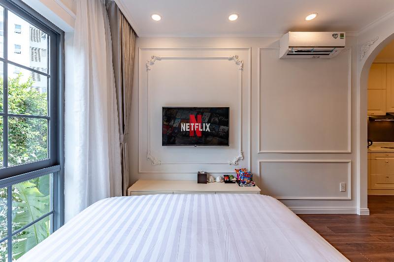Golden Sun Apartment & Hotel By Zuzu image