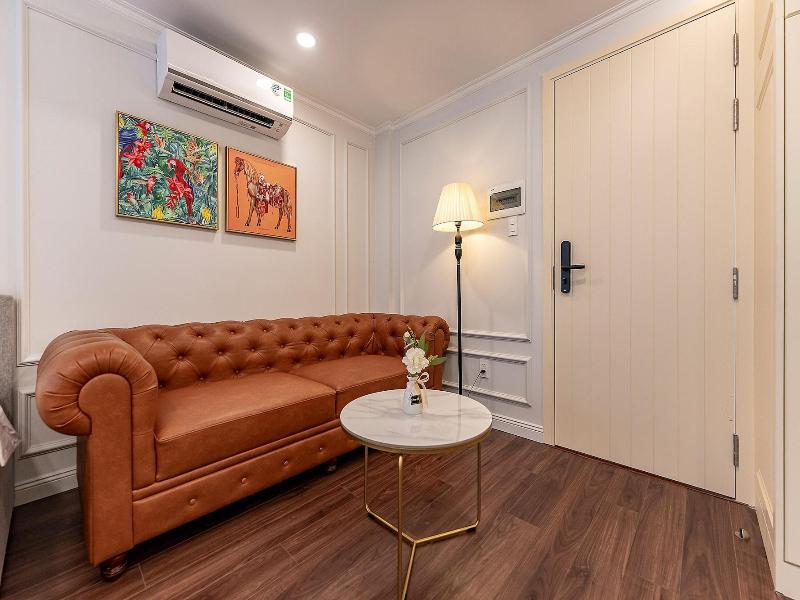 Golden Sun Apartment & Hotel By Zuzu image