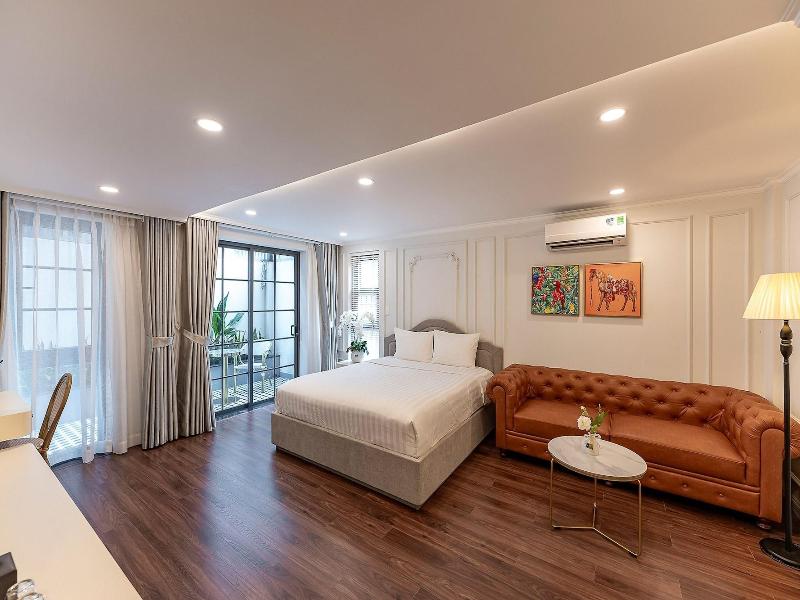 Golden Sun Apartment & Hotel By Zuzu image