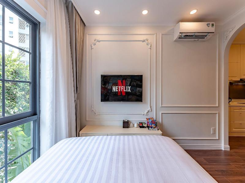 Golden Sun Apartment & Hotel By Zuzu image