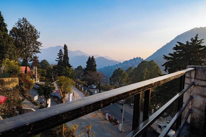 Dew Drops Homestay image