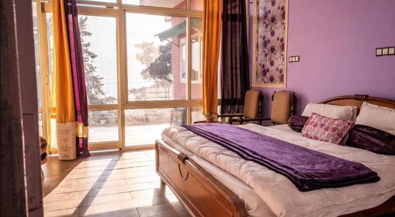 Dew Drops Homestay image