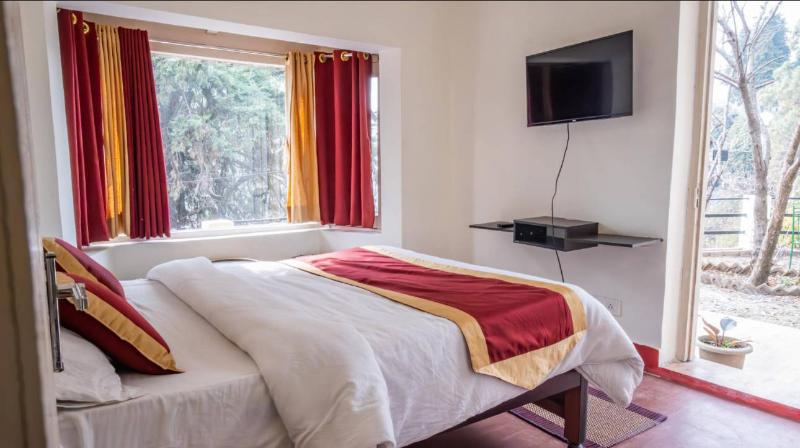 Dew Drops Homestay image