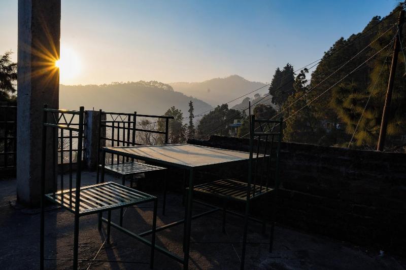 Dew Drops Homestay image