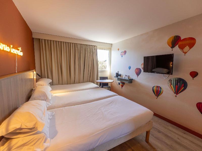 Ibis Styles Saint Jean de Luz Donibane image
