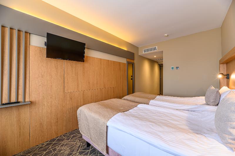 Hotel Central Pascani image