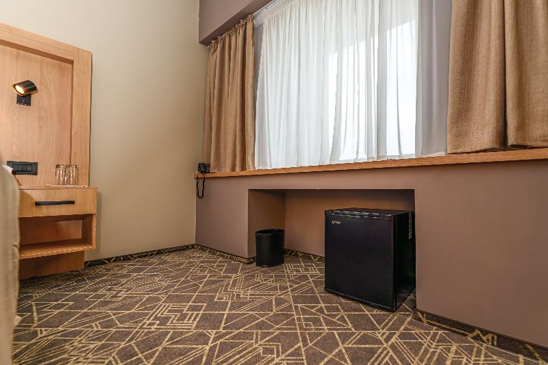 Hotel Central Pascani image