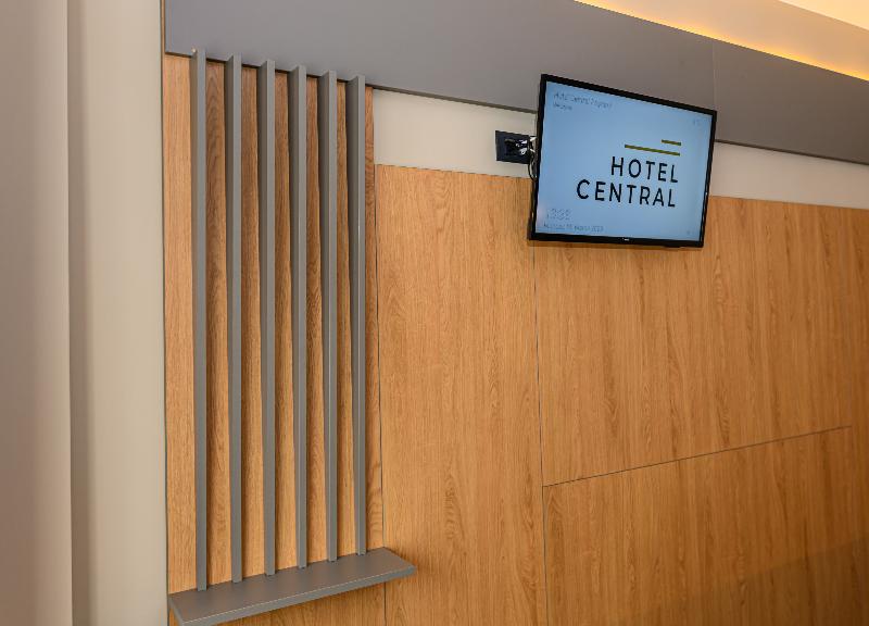 Hotel Central Pascani image