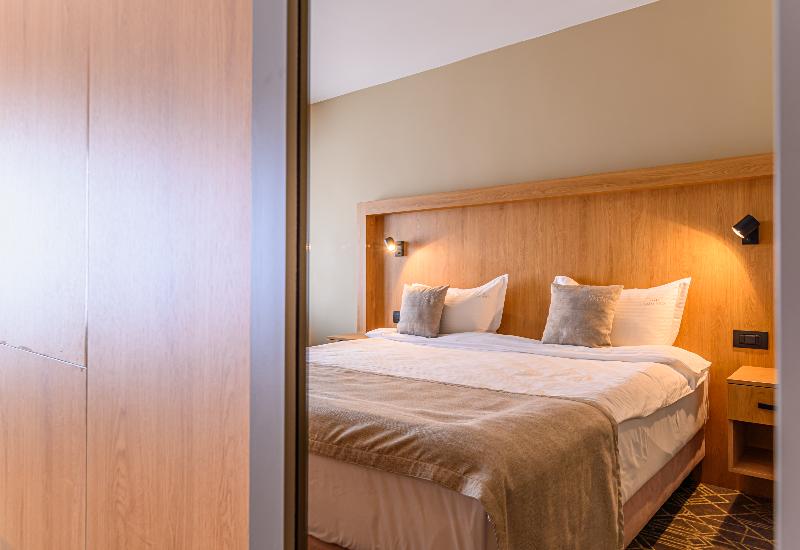 Hotel Central Pascani image