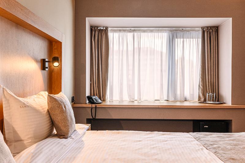 Hotel Central Pascani image